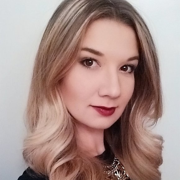 Meet your Posher, Jessica - Picture 1 of 1